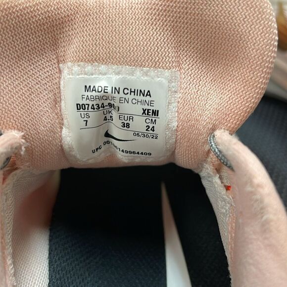 Nike Air Zoom Pegasus, Women’s Size 7 - Picture 8 of 8